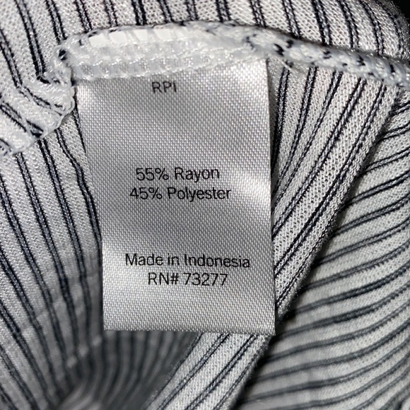 Apt 9 blouse sleeveless ruffle detail striped horizontal soft NEW large - Picture 4 of 5